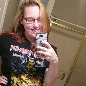 Meet your Posher, Alexis